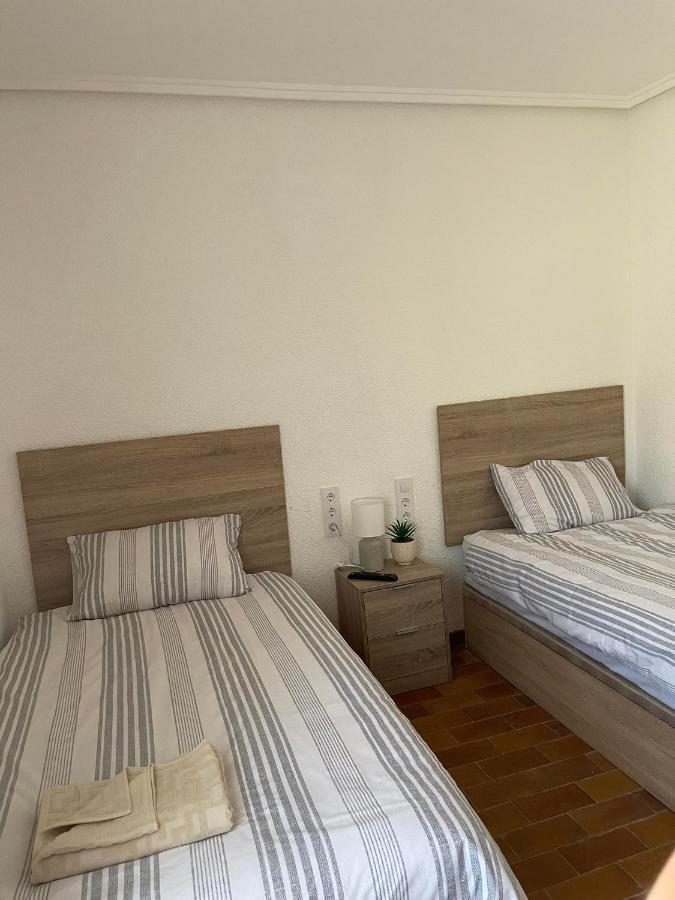 Djm Palms - Shared Casa Rural - Casa Rural Compartida - No Es Una Casa Privada Ayora 외부 사진