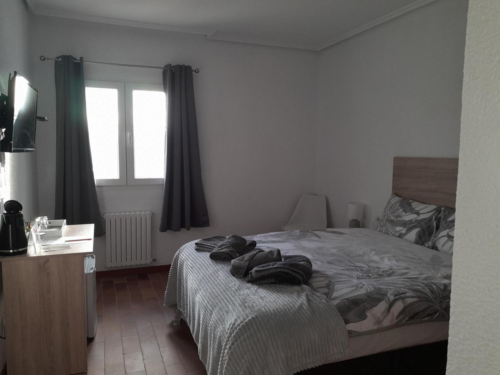 Djm Palms - Shared Casa Rural - Casa Rural Compartida - No Es Una Casa Privada Ayora 외부 사진